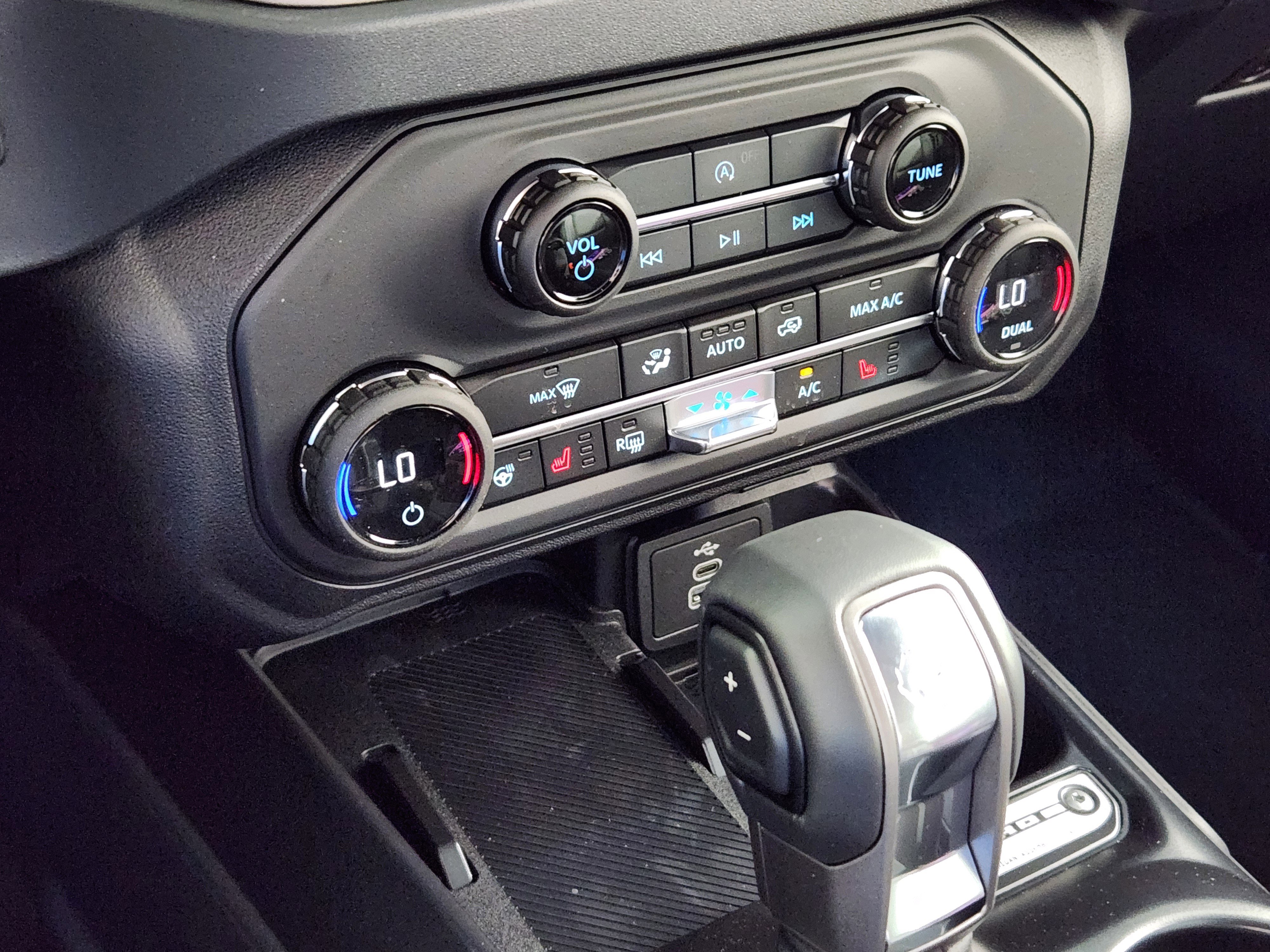 New 2026 Ford Bronco Outer Banks image 24