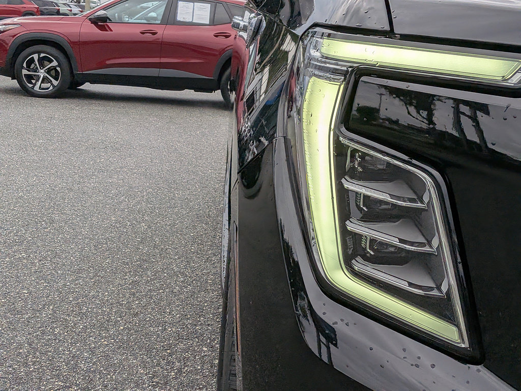 Certified 2025 GMC Yukon XL Denali AWD/4WD image 9