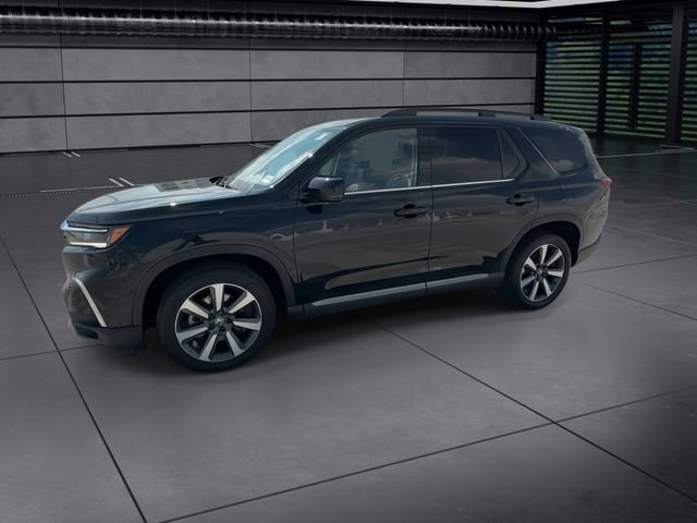 Used 2023 Honda Pilot Touring image 5