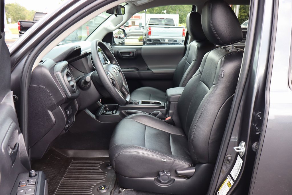 Used 2022 Toyota Tacoma SR5 image 3