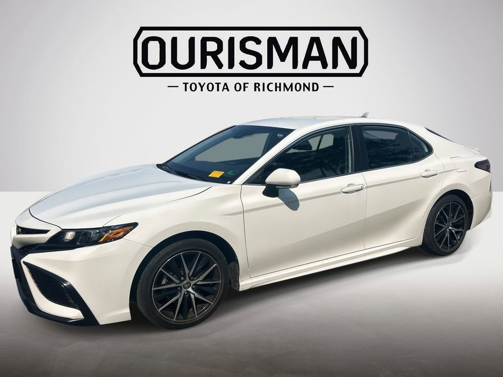 Used 2024 Toyota Camry SE image 9