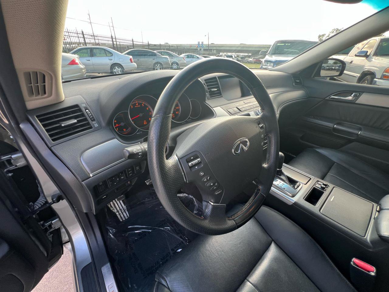 Used 2007 INFINITI M45 Sport w/ Technology Pkg RWD image 21