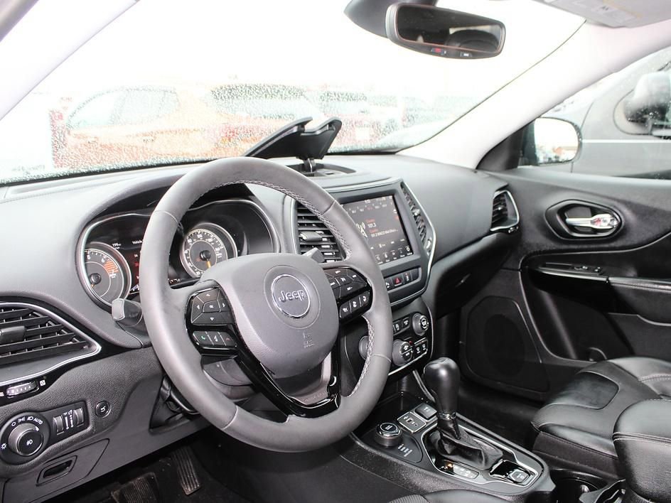 Used 2023 Jeep Cherokee Altitude Lux AWD/4WD image 32