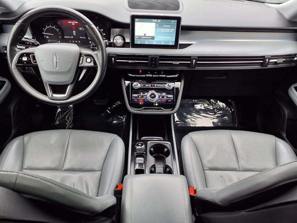 Used 2022 Lincoln Corsair AWD w/ Premium Package image 11