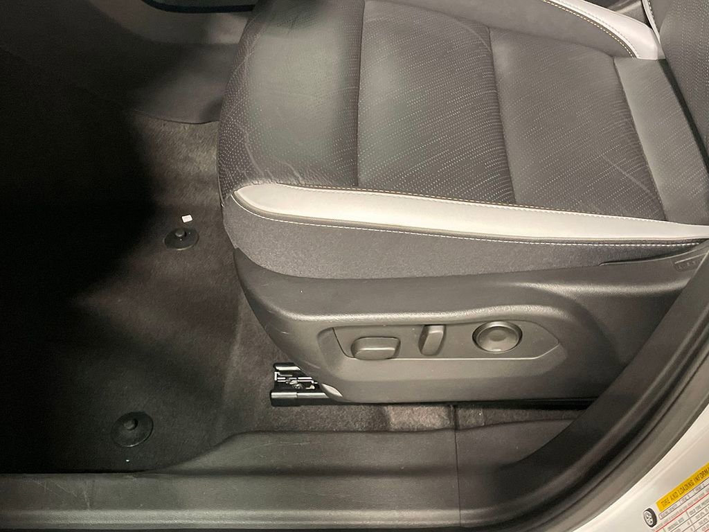 Used 2025 Buick Envision Sport Touring image 20