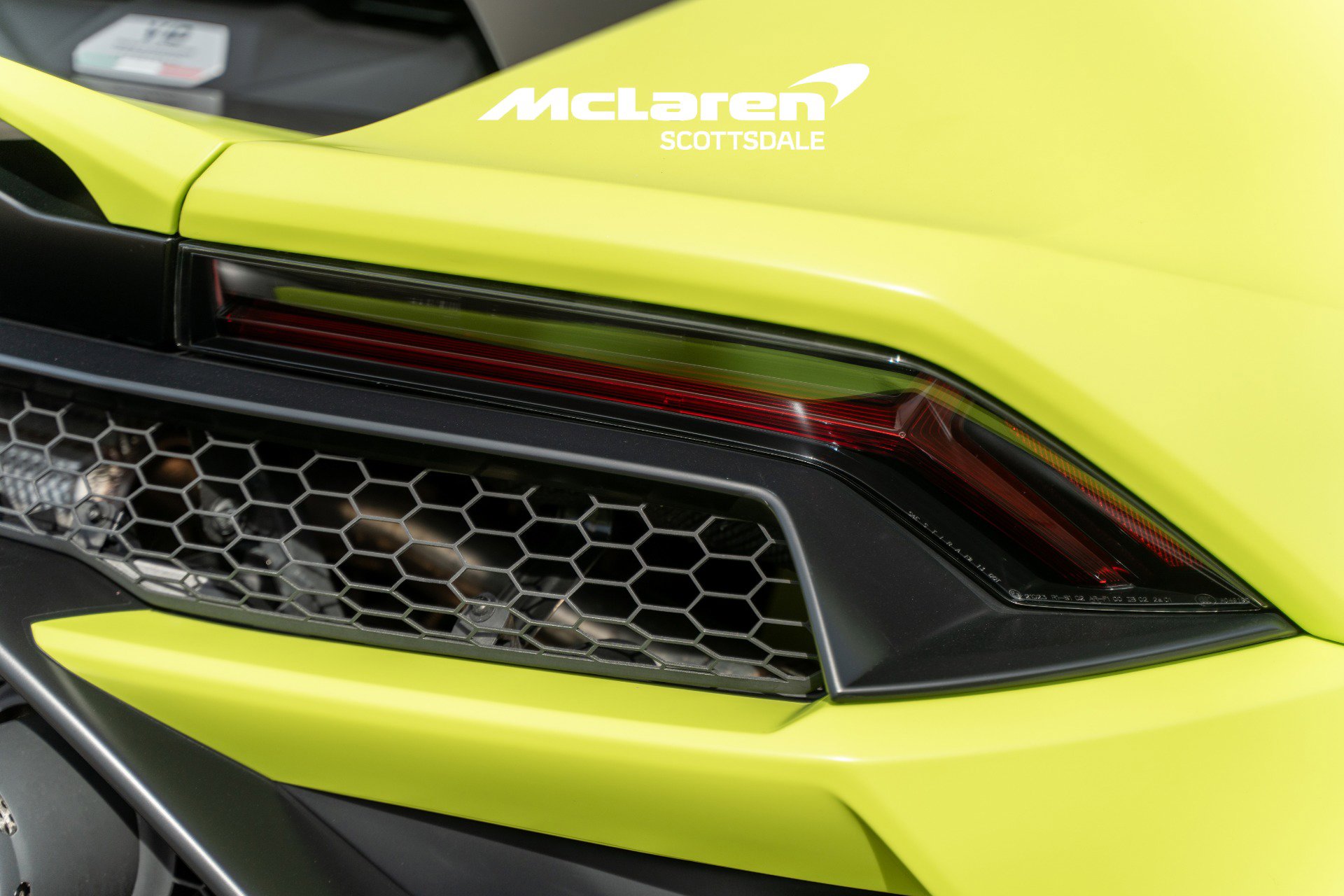Used 2022 Lamborghini Huracan EVO image 18
