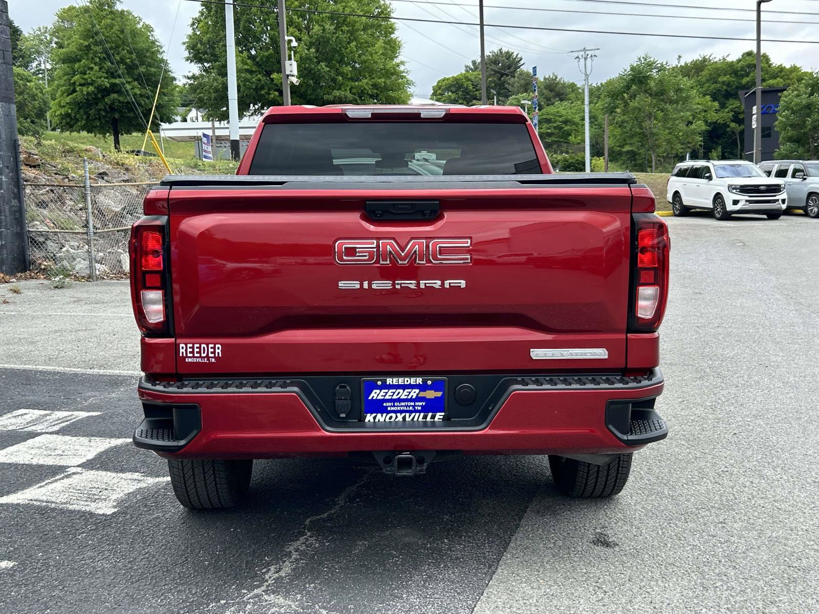 Used 2024 GMC Sierra 1500 Elevation AWD/4WD image 4