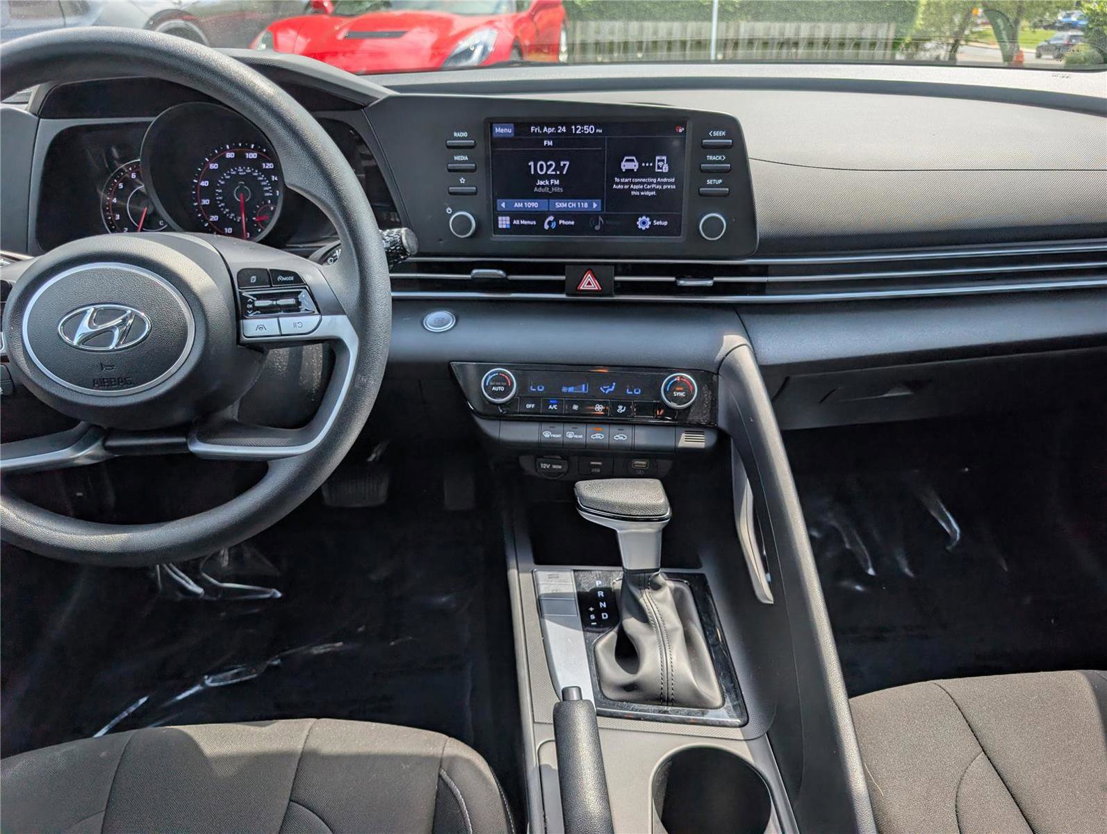 Used 2023 Hyundai Elantra SEL w/ Cargo Package FWD image 17