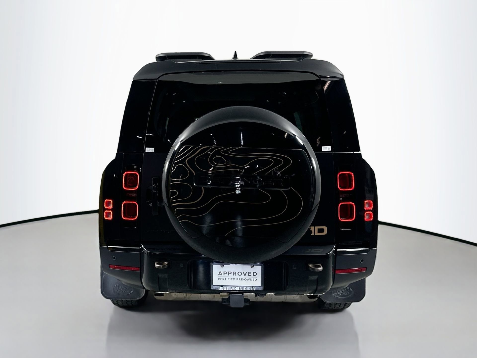 Certified 2023 Land Rover Defender 130 SE image 5