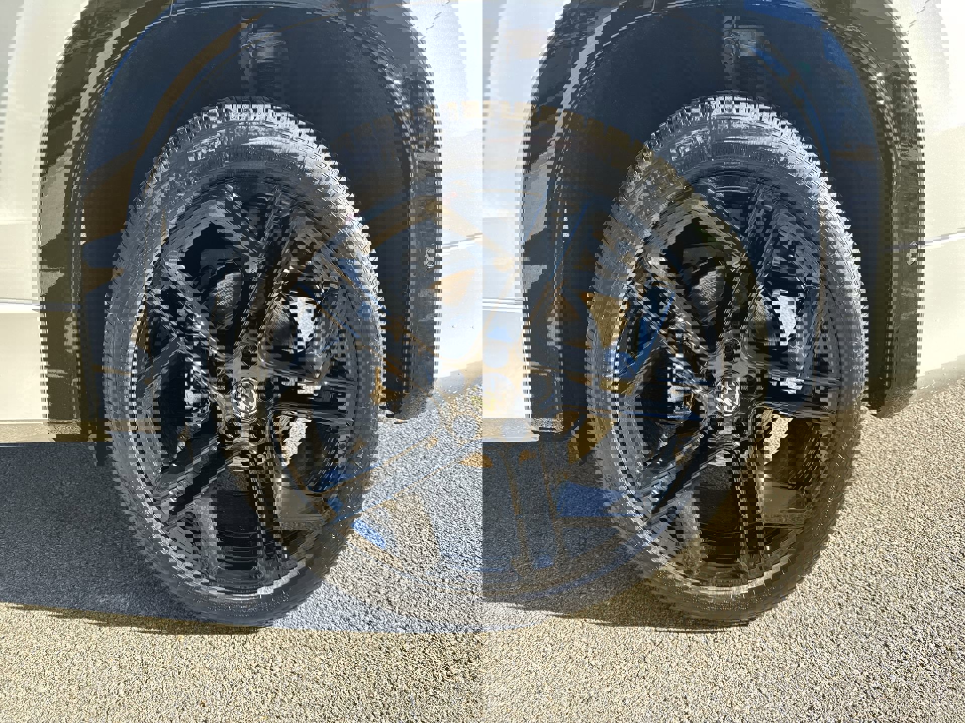 New 2026 Volkswagen Tiguan SE R-Line image 34