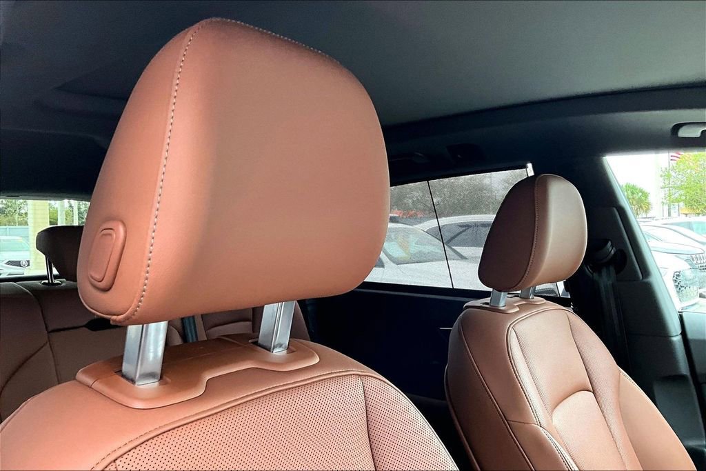 Used 2025 Audi Q8 Premium Plus w/ Premium Plus Package image 22