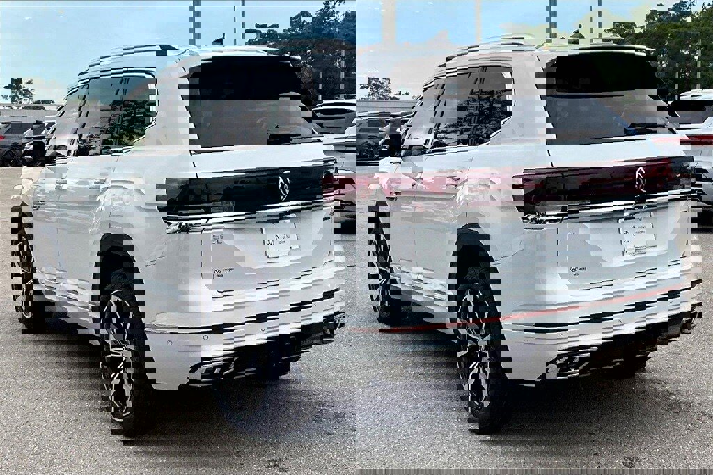 New 2026 Volkswagen Atlas SEL Premium R-Line image 7