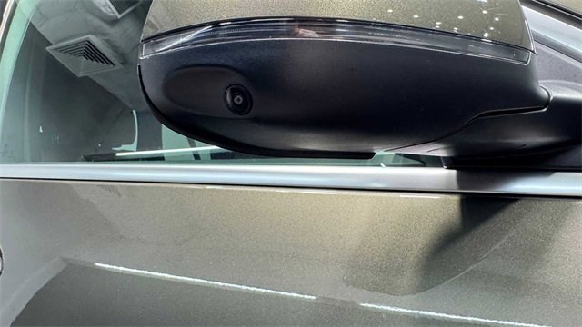 Used 2026 BMW X5 sDrive40i image 13