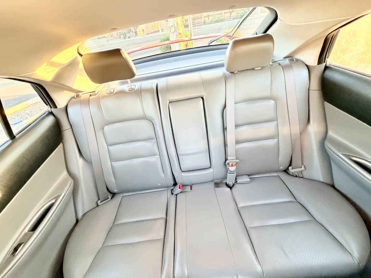 Used 2004 MAZDA MAZDA6 s w/ Luxury Pkg image 25