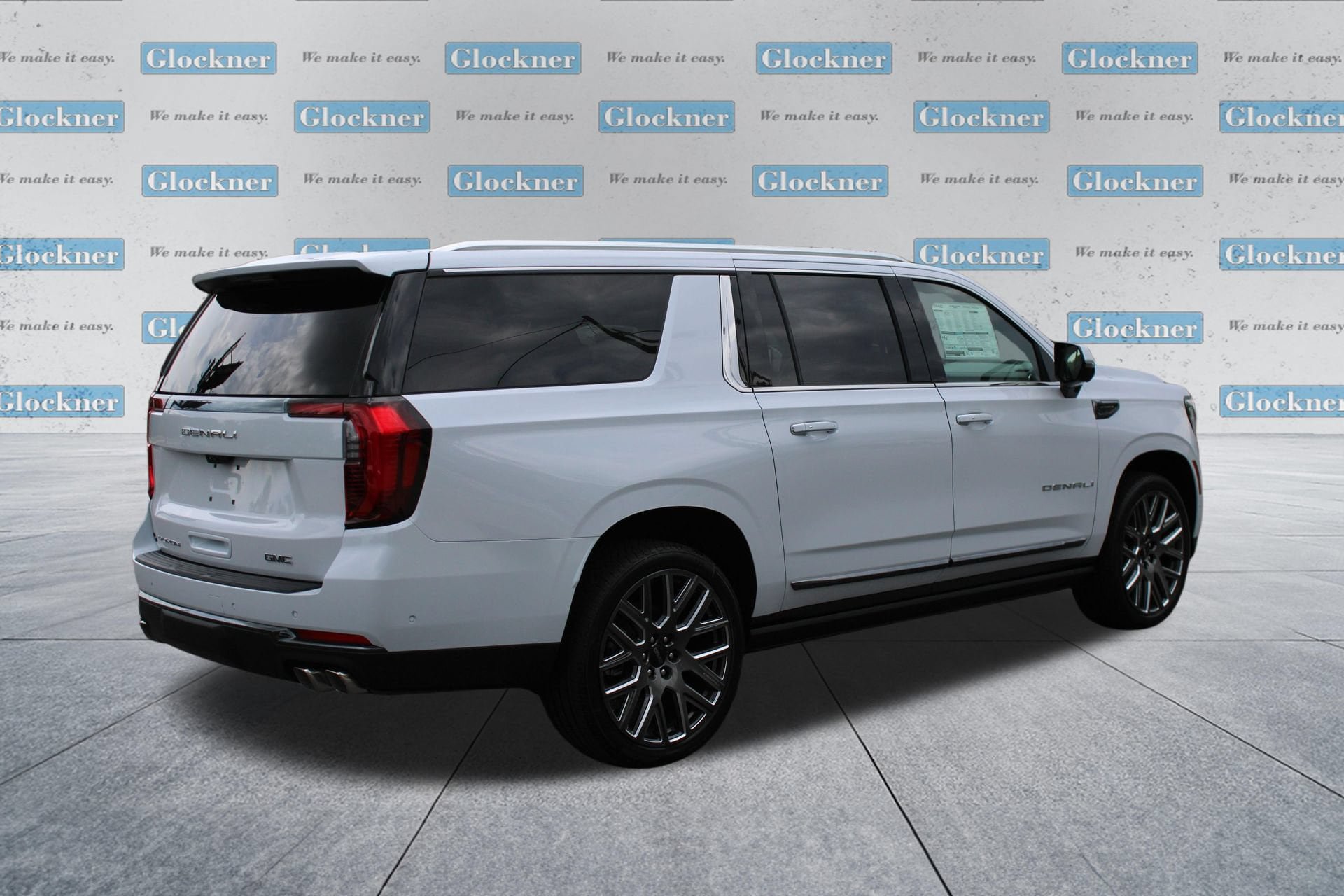 New 2026 GMC Yukon XL Denali Ultimate w/ LPO, Floor Liner Package AWD/4WD image 6