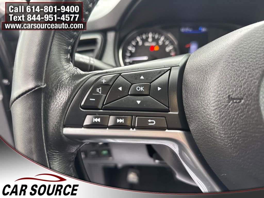 Used 2018 Nissan Rogue SV w/ Premium Package image 21