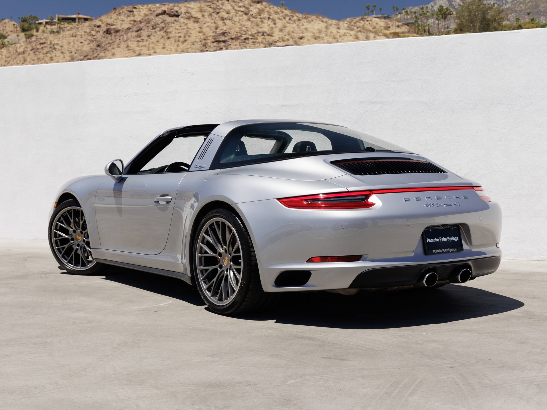 Certified 2017 Porsche 911 Targa 4S AWD/4WD image 3