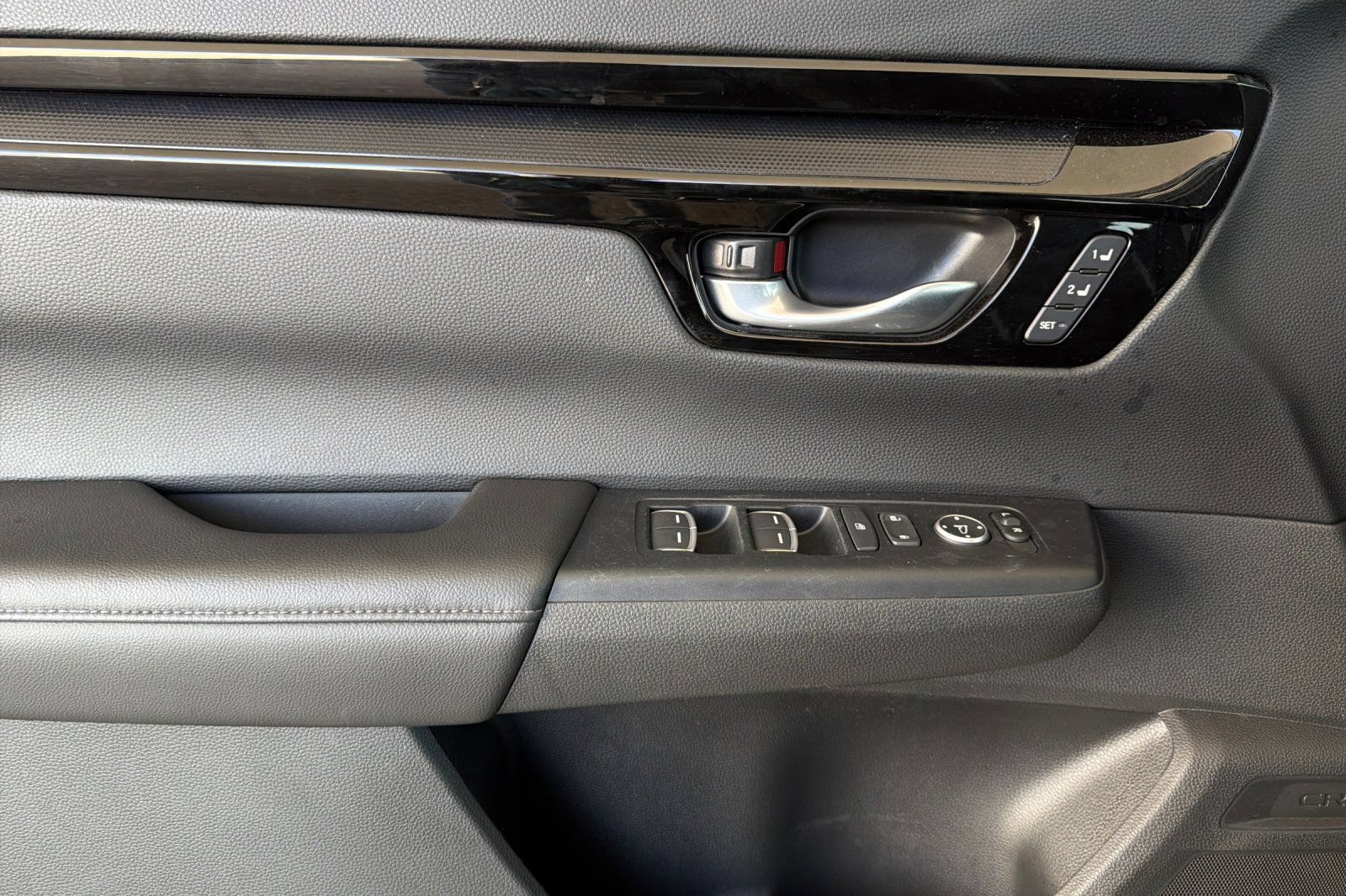 Used 2024 Honda CR-V EX-L image 11