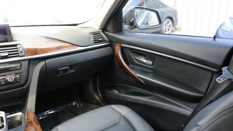 Used 2015 BMW 328i xDrive Sedan AWD/4WD image 16