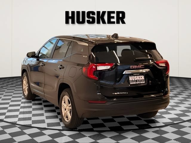 Used 2024 GMC Terrain SLE FWD image 5