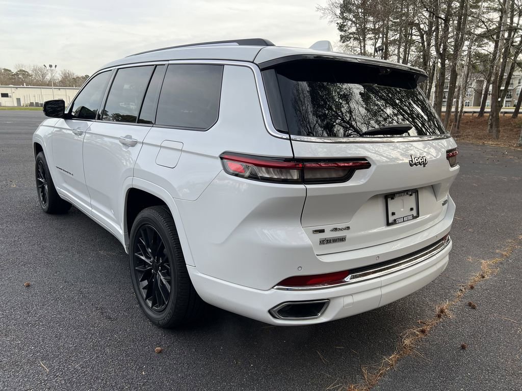 Certified 2023 Jeep Grand Cherokee L Overland w/ Luxury Tech Group IV AWD/4WD image 5