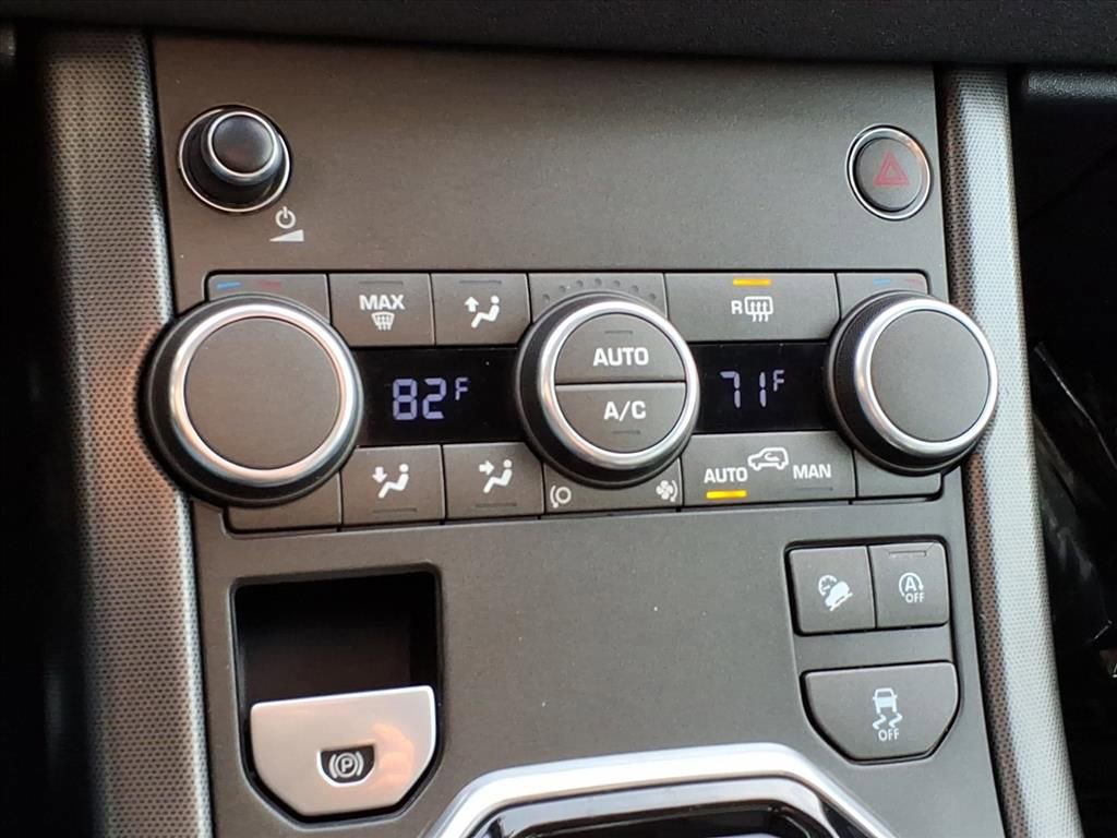 Used 2019 Land Rover Range Rover Evoque SE image 22