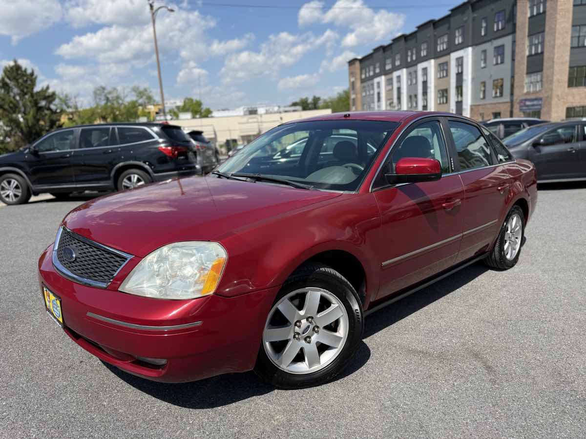 Used 2005 Ford Five Hundred SEL AWD/4WD image 3