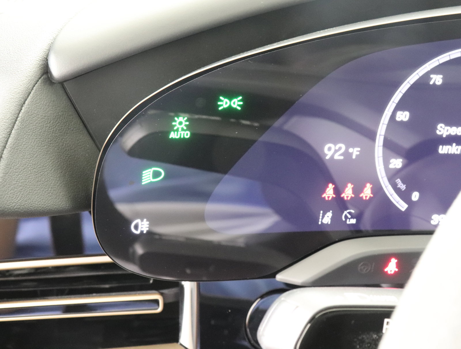 Used 2025 Porsche Taycan 4S image 34