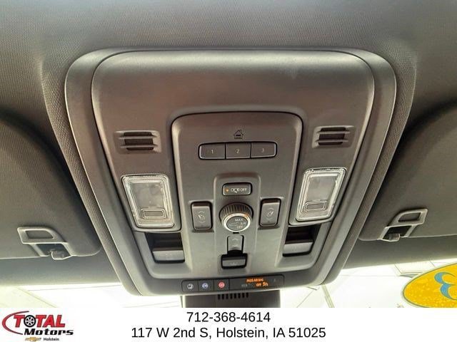 Used 2023 Chevrolet Suburban RST w/ Luxury Package AWD/4WD image 31