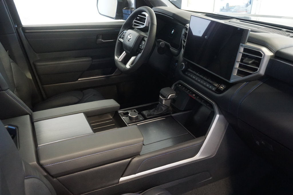 New 2026 Toyota Sequoia Platinum AWD/4WD image 30