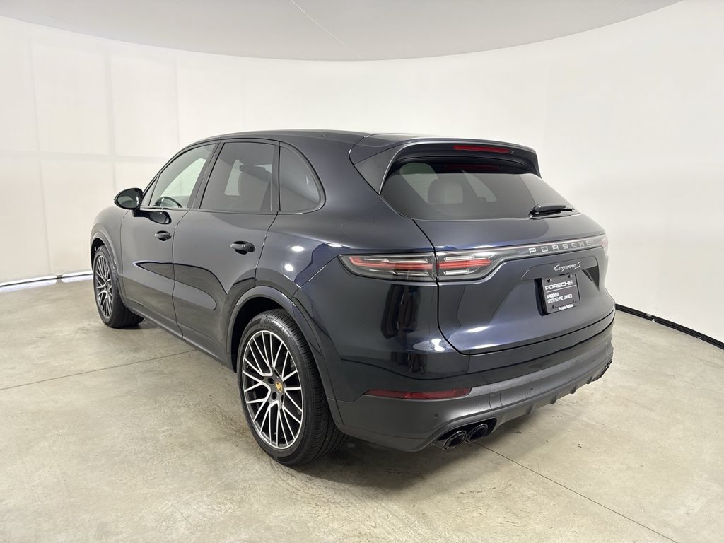 Certified 2023 Porsche Cayenne S Platinum AWD/4WD image 3