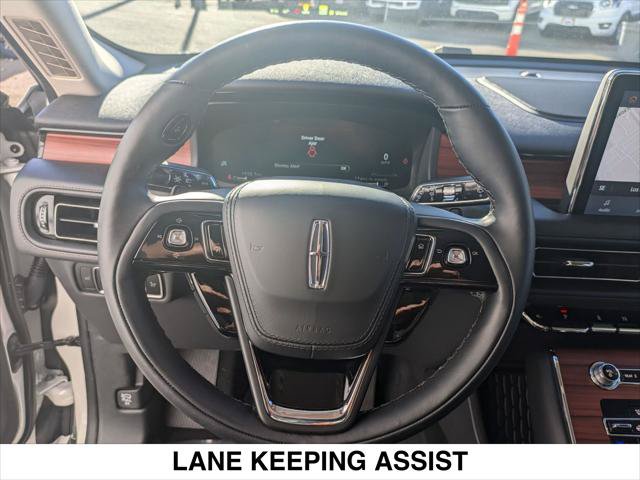 Used 2023 Lincoln Aviator Reserve w/ Equipment Group 201A AWD/4WD image 13