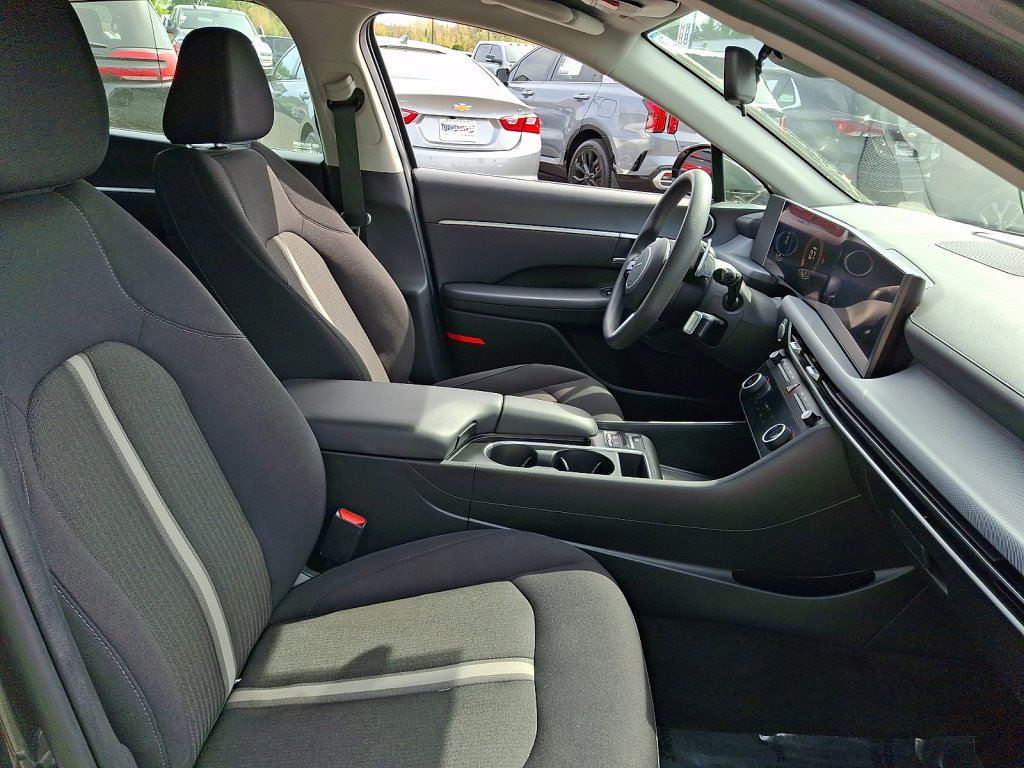 Used 2024 Hyundai Sonata SEL FWD image 12