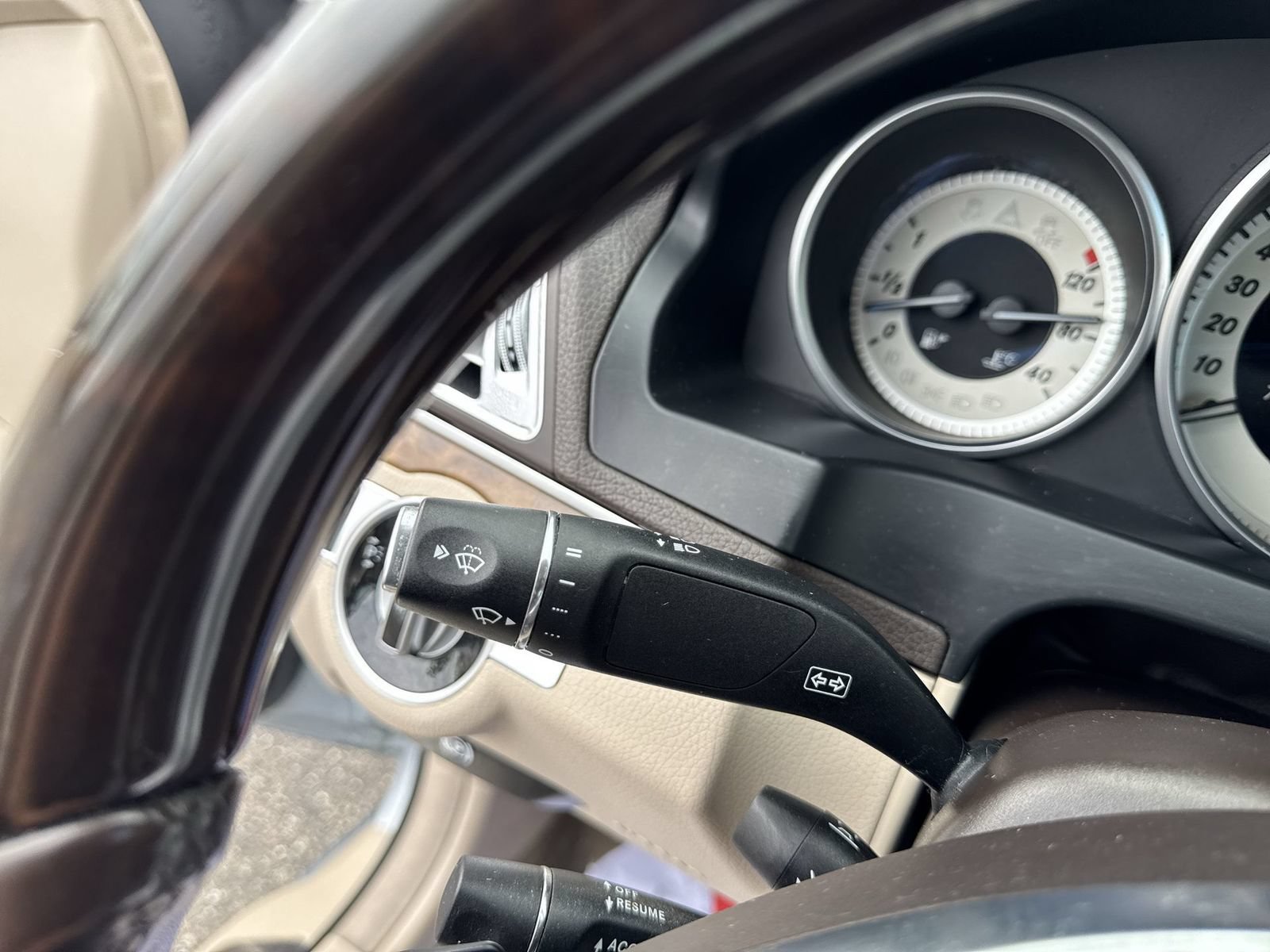 Used 2016 Mercedes-Benz E 400 4MATIC Coupe image 21