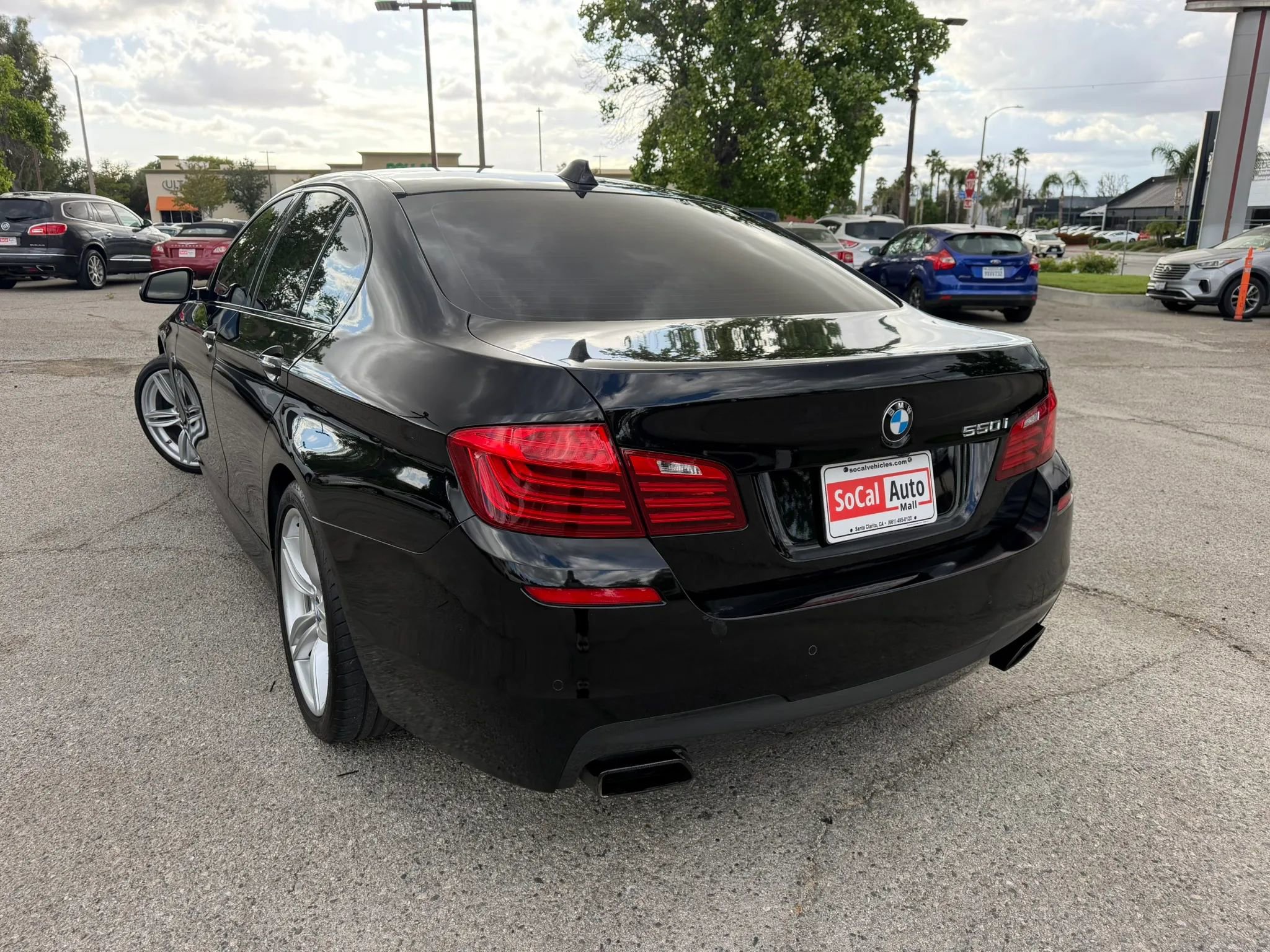 Used 2016 BMW 550i Sedan RWD image 5