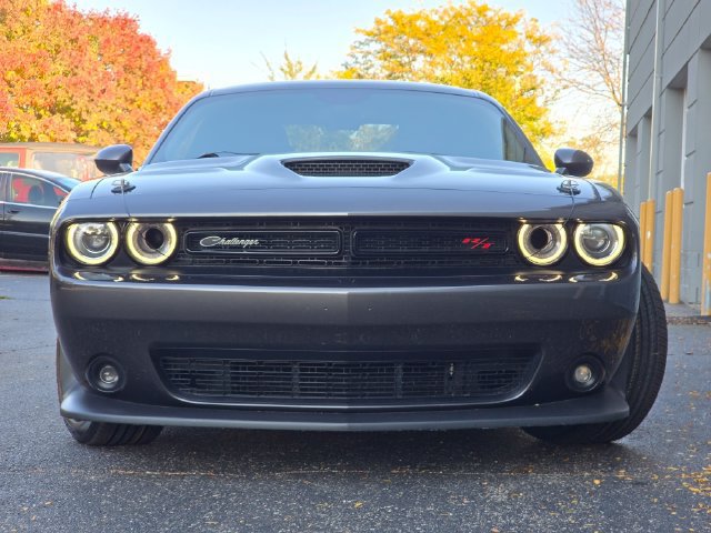 Used 2021 Dodge Challenger R/T Scat Pack RWD image 3