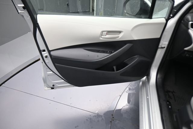 Used 2024 Toyota Corolla LE w/ LE Premium Package FWD image 29