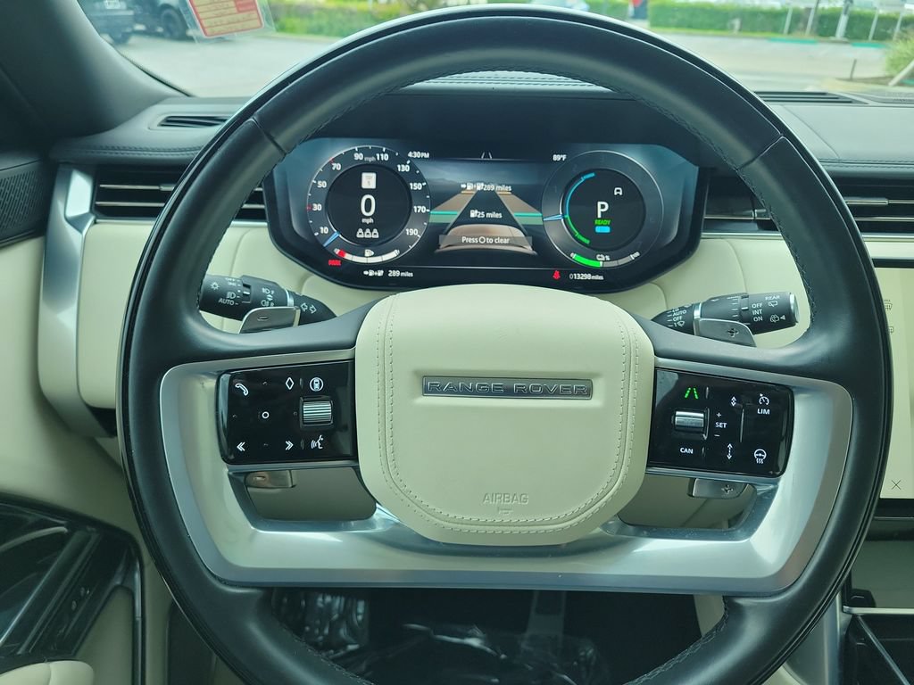 Certified 2025 Land Rover Range Rover Autobiography AWD/4WD image 30
