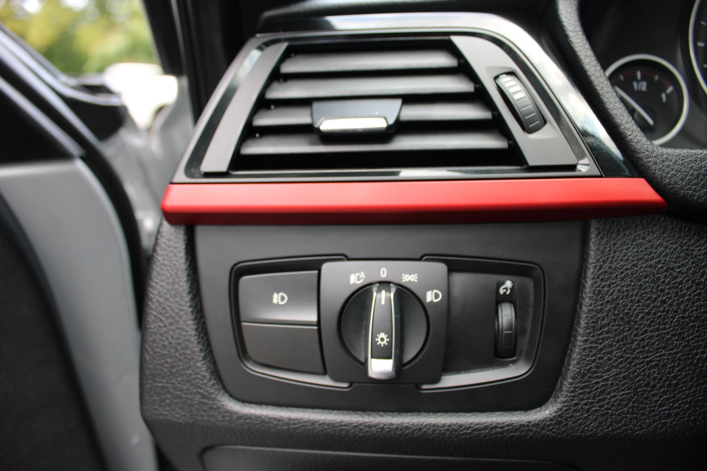 Used 2012 BMW 328i Sedan RWD image 23