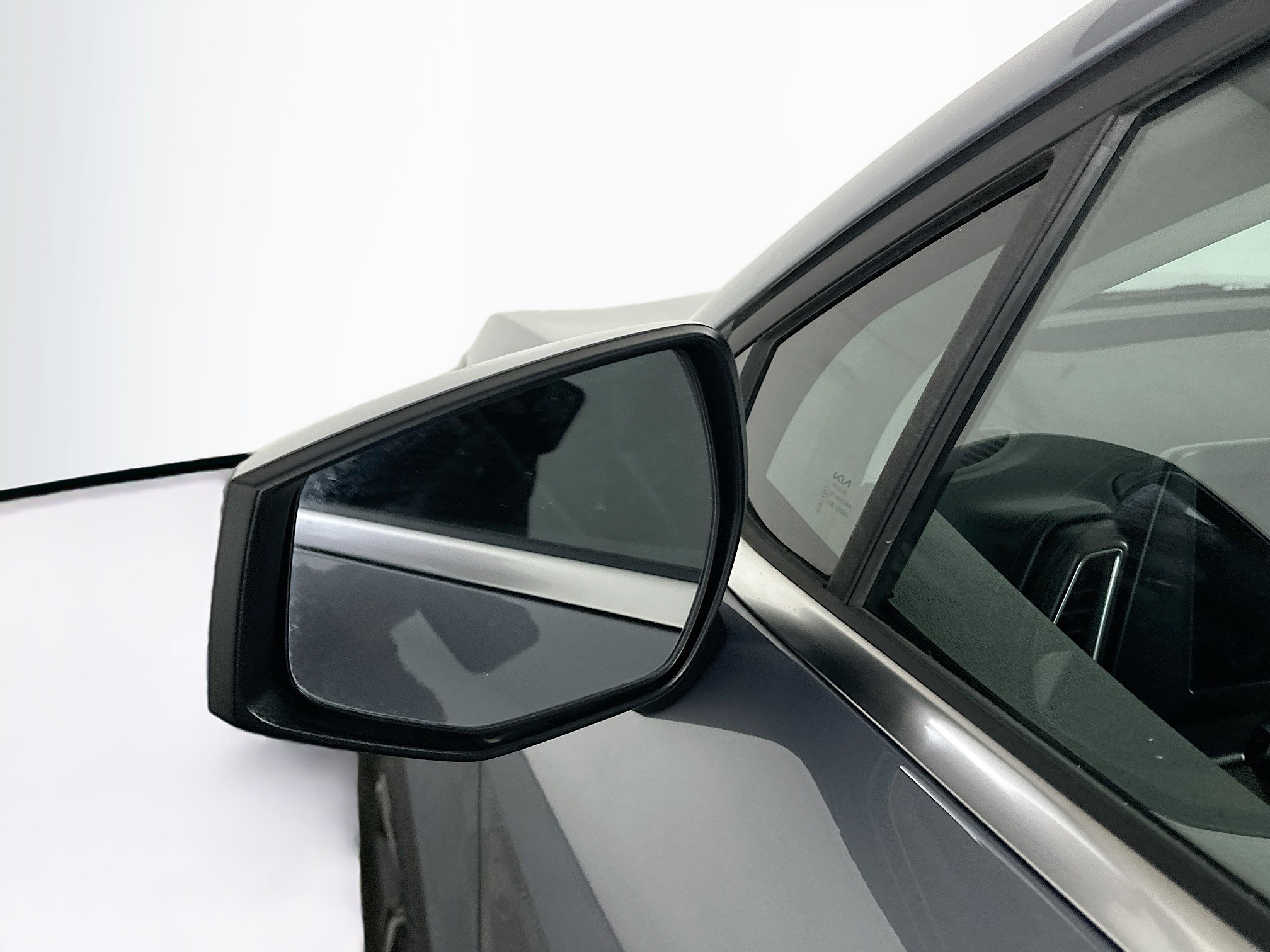 Used 2025 Kia Sportage LX image 16