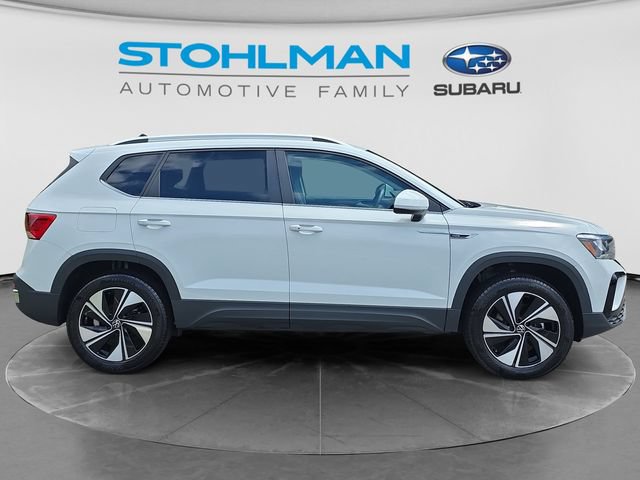 Certified 2024 Volkswagen Taos SE AWD/4WD image 4