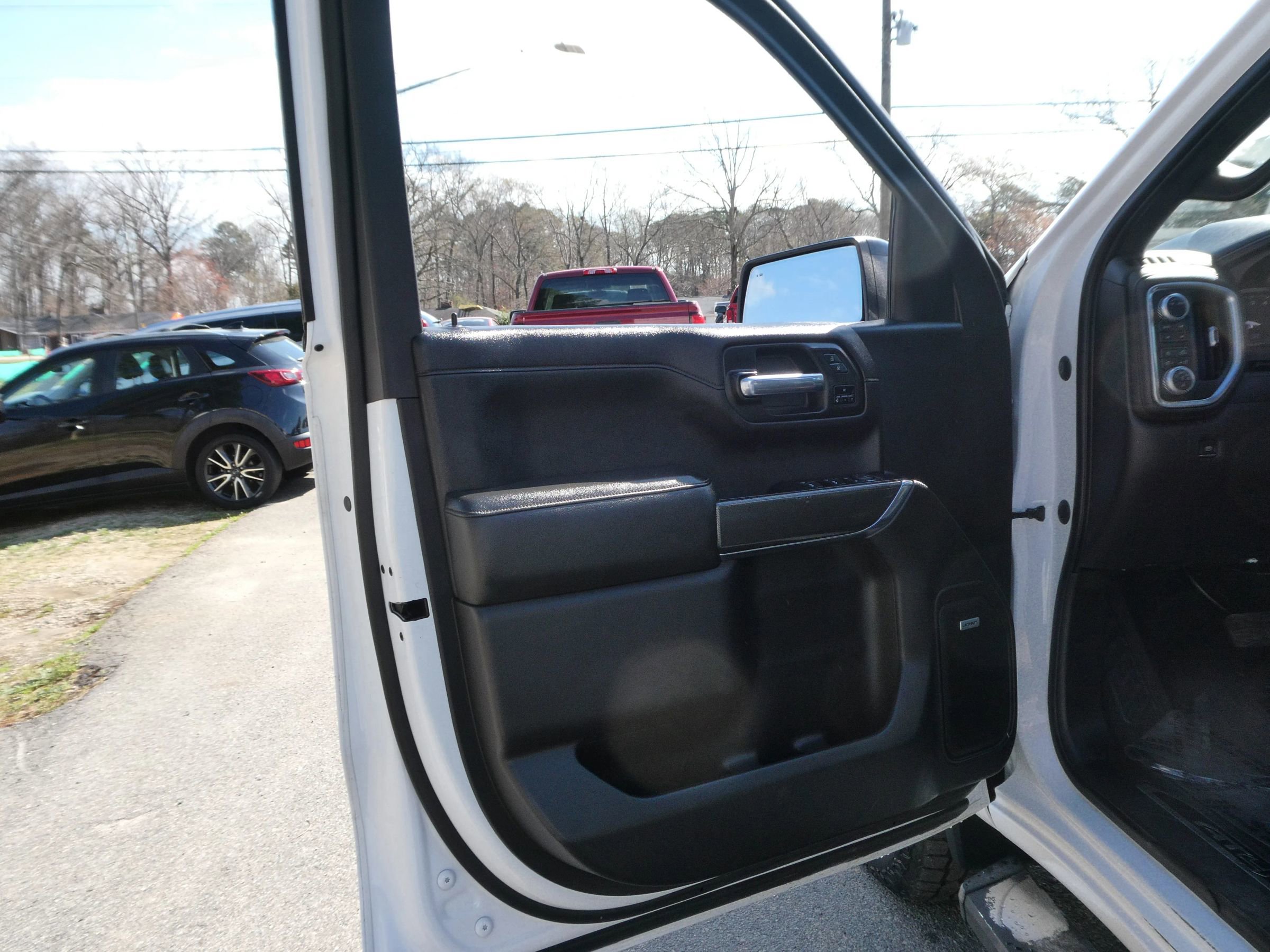 Used 2020 GMC Sierra 1500 AT4 w/ Off-Road Performance Package image 10