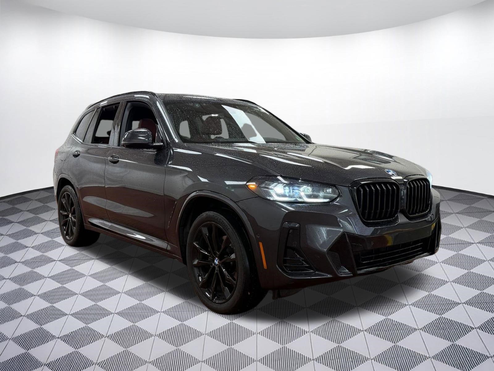Certified 2024 BMW X3 xDrive30i w/ Premium Package image 5