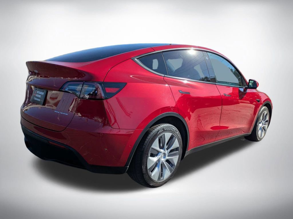 Used 2022 Tesla Model Y Long Range AWD/4WD image 4