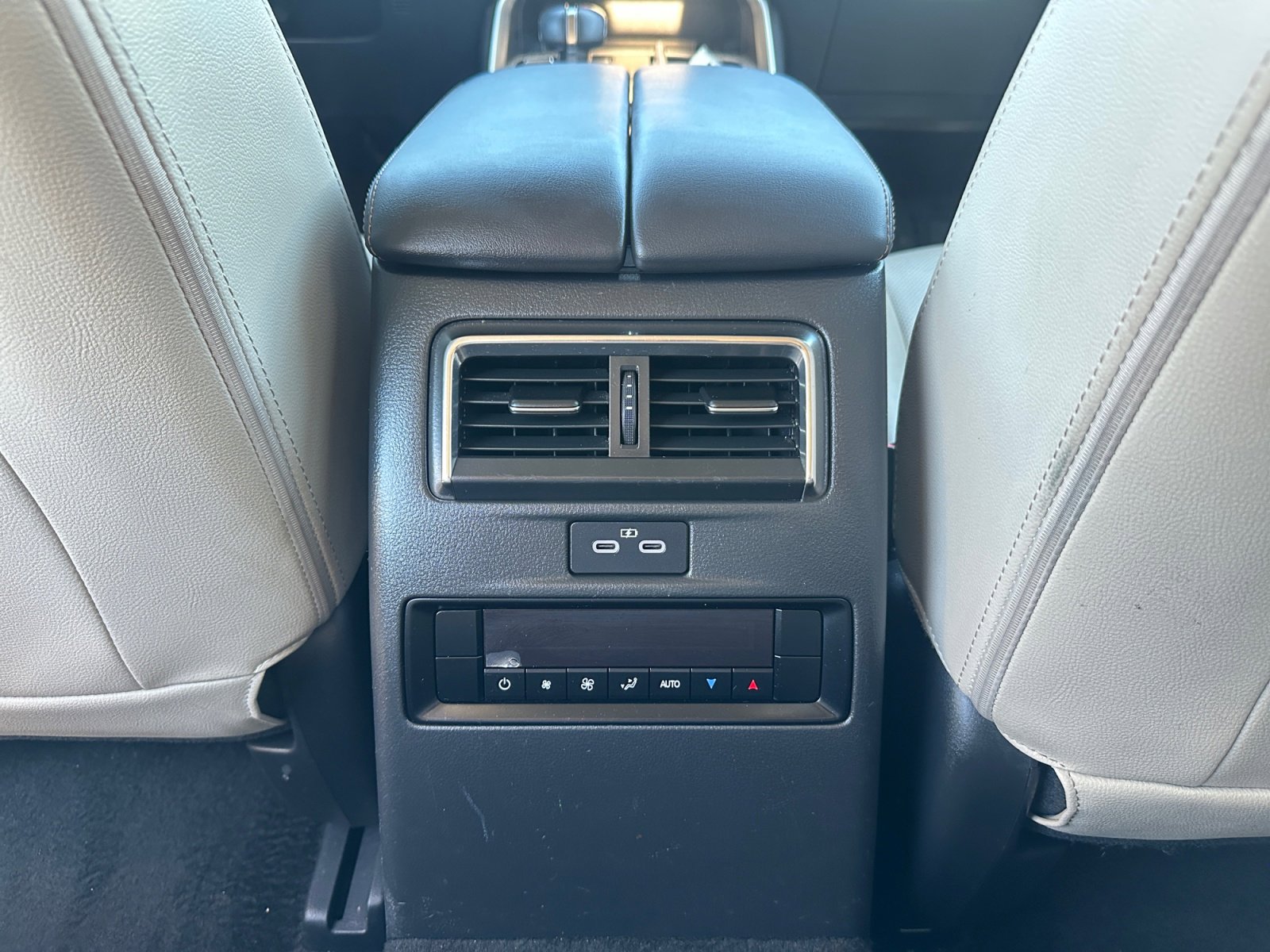 Used 2024 MAZDA CX-90 Plug-In Hybrid w/ Preferred image 26