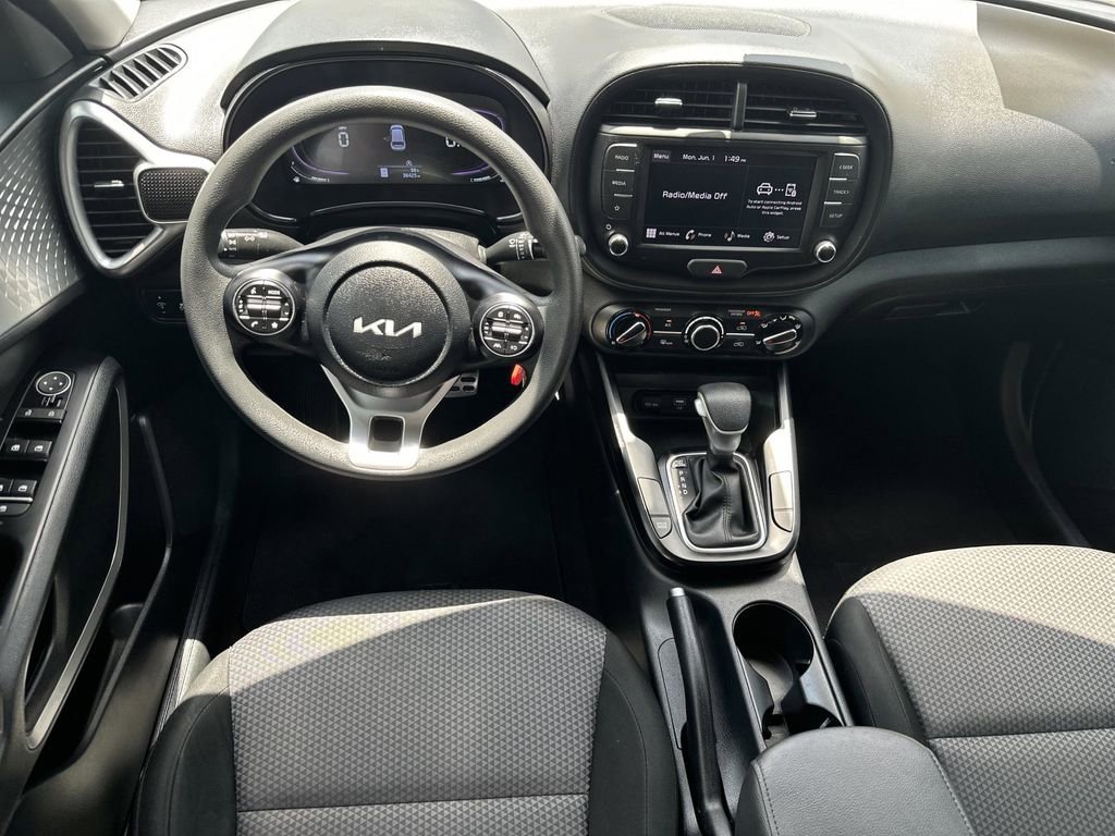 Used 2024 Kia Soul LX w/ Option Group 015 FWD image 12
