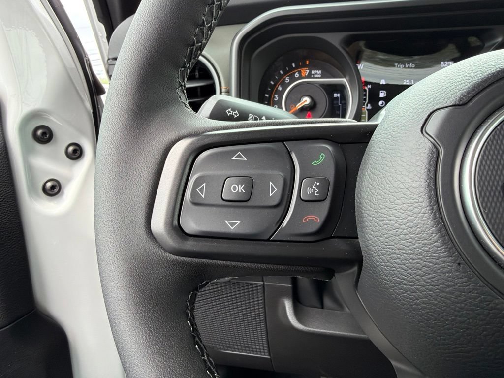 New 2026 Jeep Gladiator Mojave AWD/4WD image 17
