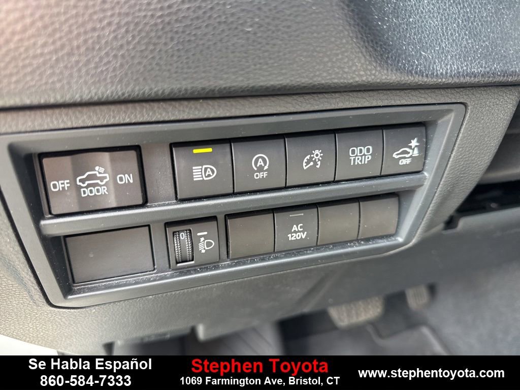 Used 2022 Toyota Tundra SR5 w/ SR5 Premium Package image 14