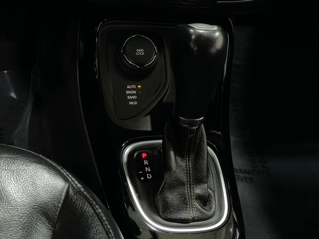 Used 2018 Jeep Compass Limited image 27