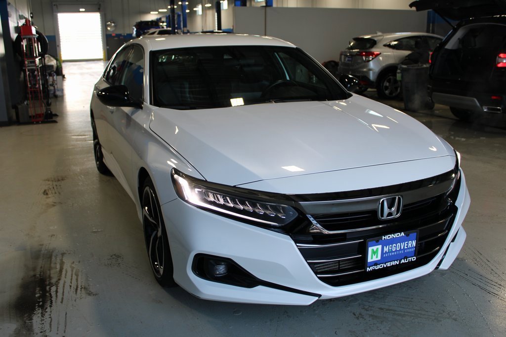 Used 2022 Honda Accord Sport image 4